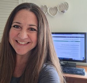 dina gio copywriter
